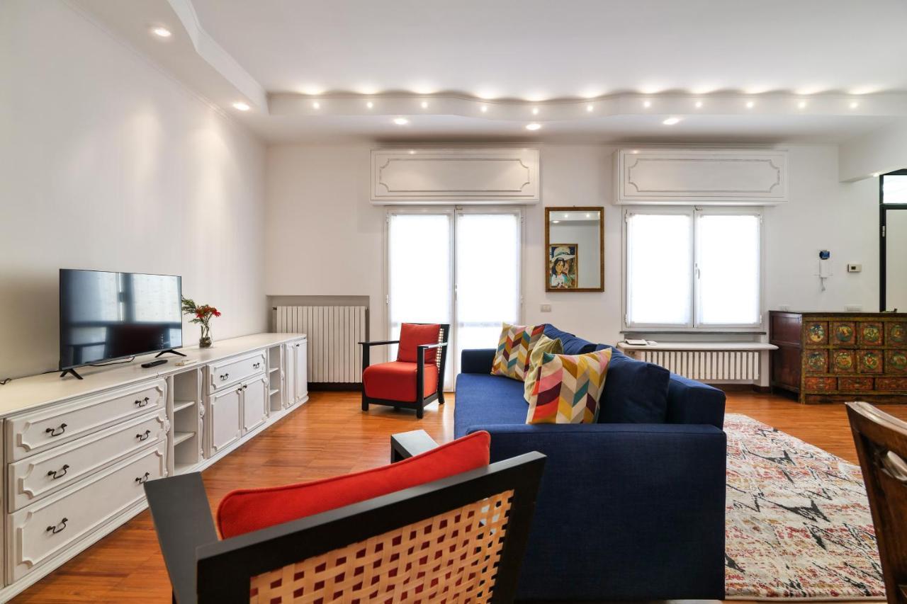 Primopiano - Alzaia Apartamento Milão Exterior foto